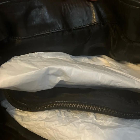 Burberry Black Quilted Shoulder Bag - Picture 7 of 7